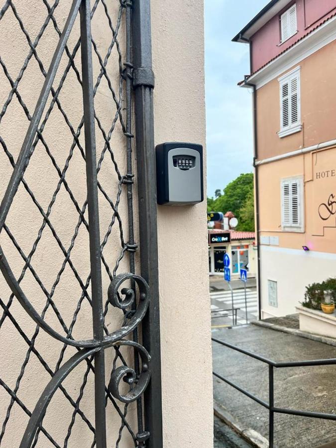 Apartman Kamala Pola Esterno foto