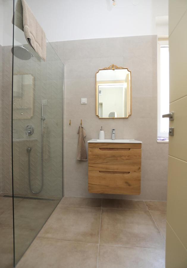 Apartman Kamala Pola Esterno foto