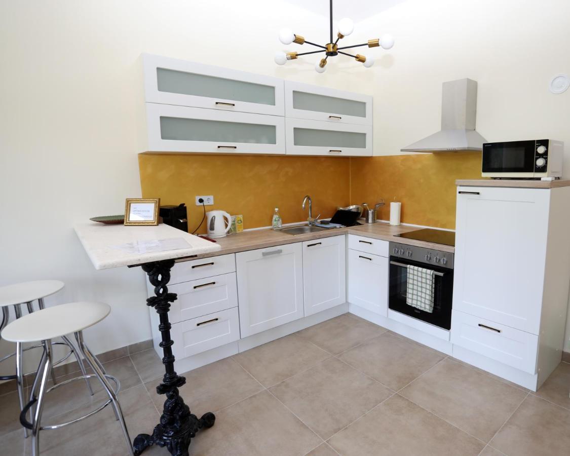 Apartman Kamala Pola Esterno foto