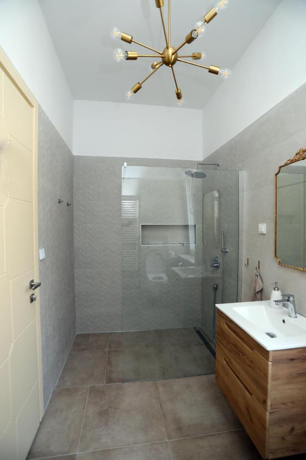 Apartman Kamala Pola Esterno foto